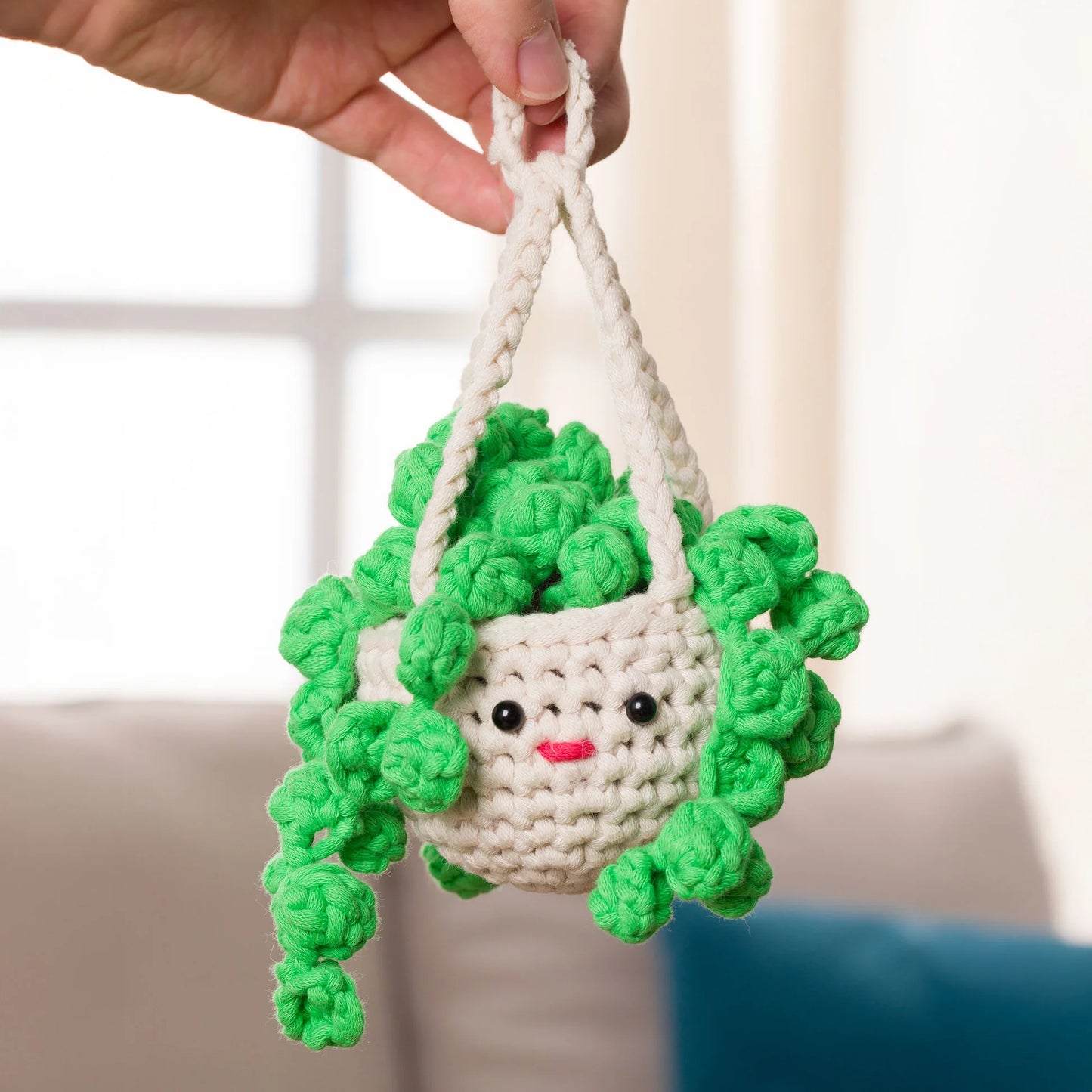 Free Maker Minis Pearl the Crochet Hanging Plant Pattern